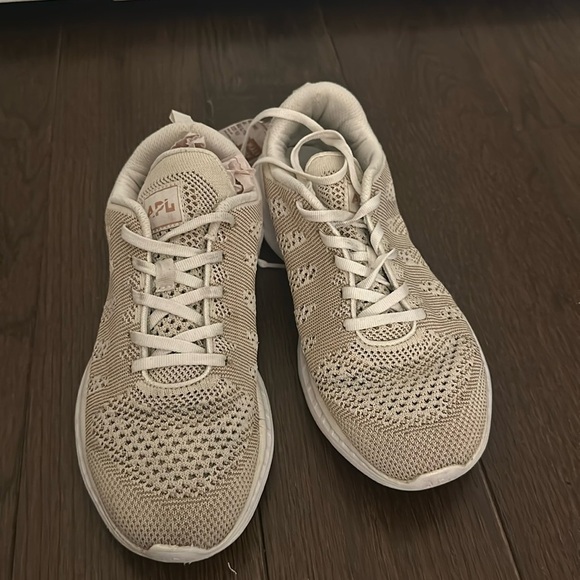 APL women’s tech loom sneakers size 9.5 - Picture 2 of 9
